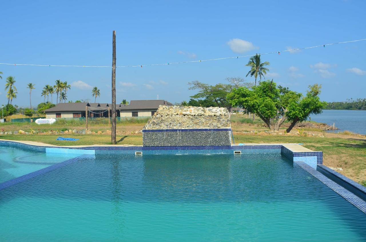 Bayview Cove Resort نادي المظهر الخارجي الصورة